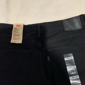 Brand new Levi Jean trouser